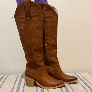 Wetkiss Chic Tan Vegan Embroidered Leather Heeled Boots